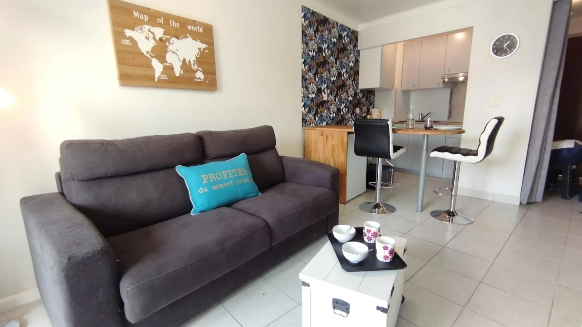 Apartment Cannes 20' A Pieds Palais Wifi France